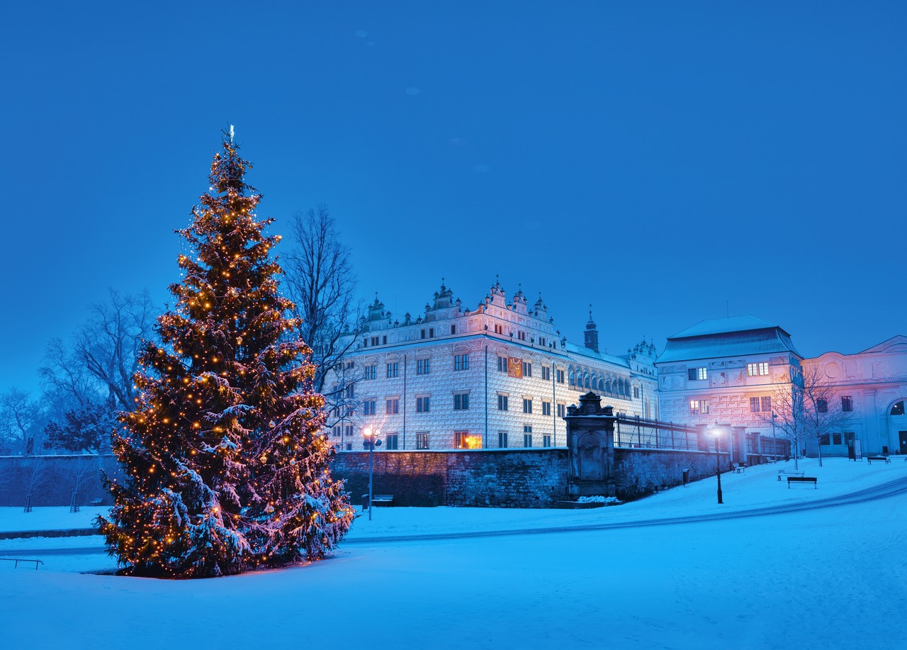 Vánoční prohlídky zámku Litomyšl s oživenou zámeckou kuchyní