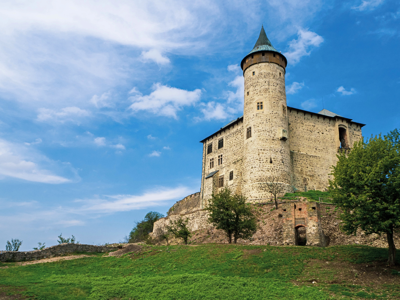 Letní divadelní scéna Východočeského divadla Pardubice