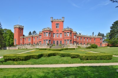 Kousek Anglie i vrcholného baroka na Královéhradecku bez bariér a pro všechny